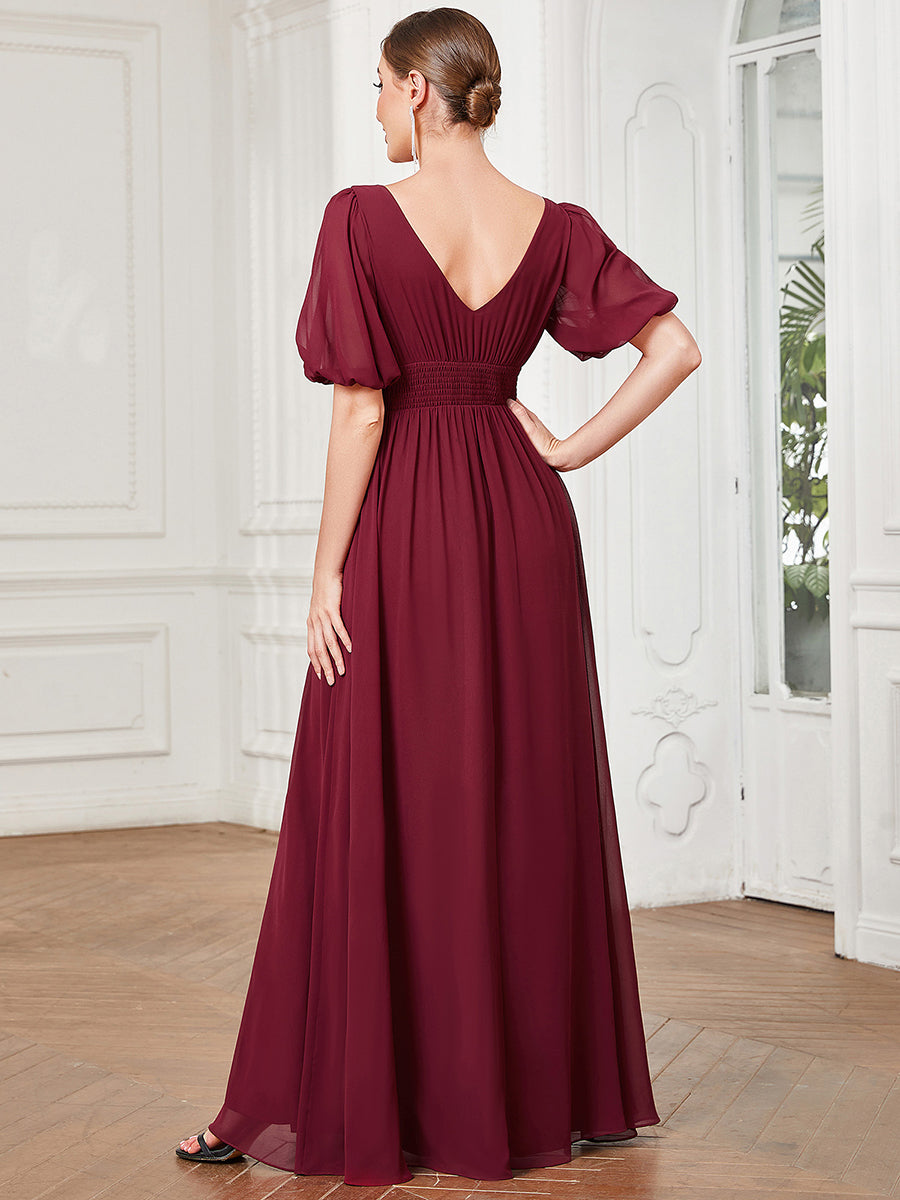 Bodenlanger V-Ausschnitt A-Linie Chiffon Kleid Mit Hohem Schlitz Und Falten Details Kleid #Farbe_Burgunderrot