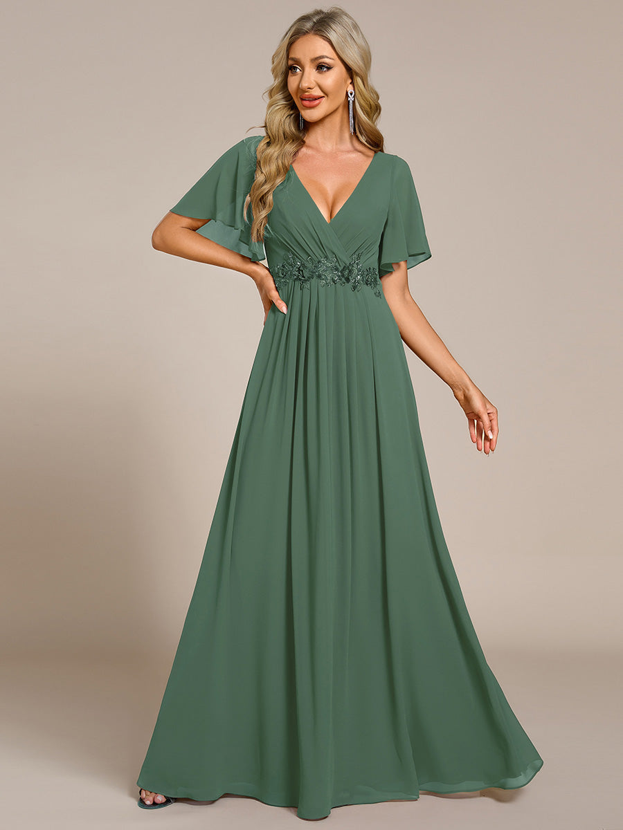 Funkelndes Abendkleid in A-Linie mit Empire-Taille und langen ?rmeln #farbe_Eukalyptus
