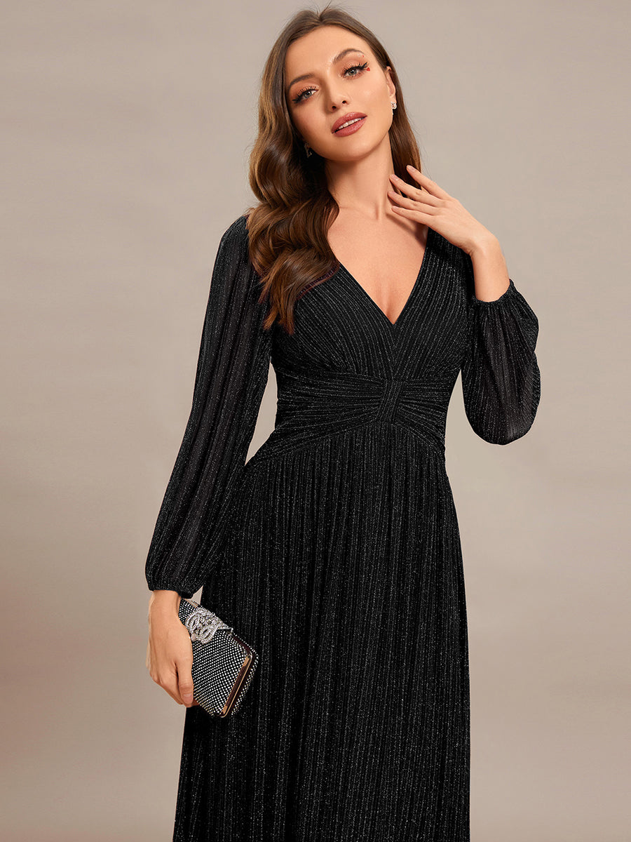 Funkelndes Abendkleid in A-Linie mit Empire-Taille und langen Ärmeln #farbe_Schwarz