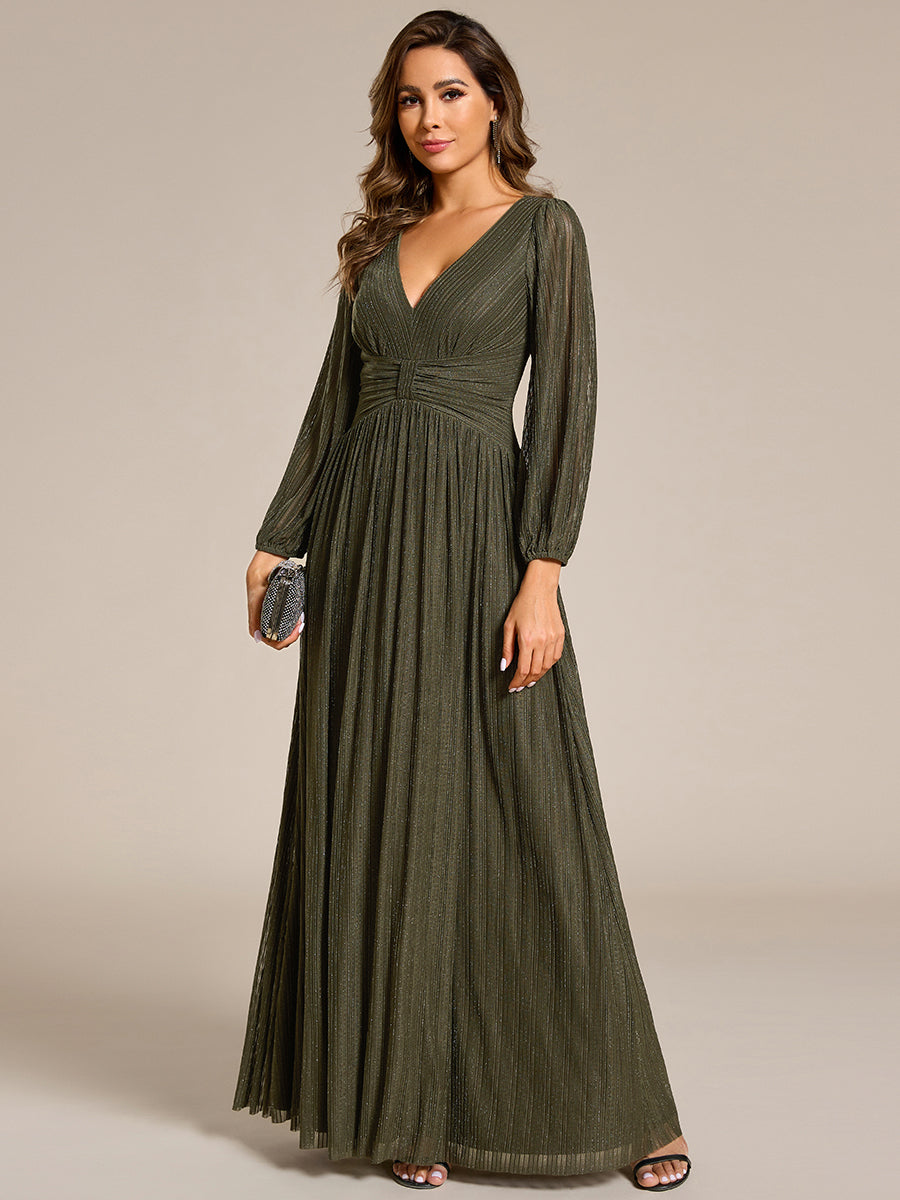 Funkelndes Abendkleid in A-Linie mit Empire-Taille und langen Ärmeln #farbe_Olivgrün