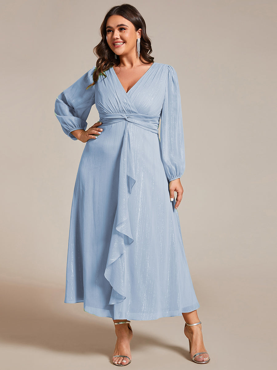 Robe d'invit¡§| de mariage trap¡§¡§ze en mousseline fluide ¡§¡è encolure ronde et longueur au genou #farbe_Himmelblau