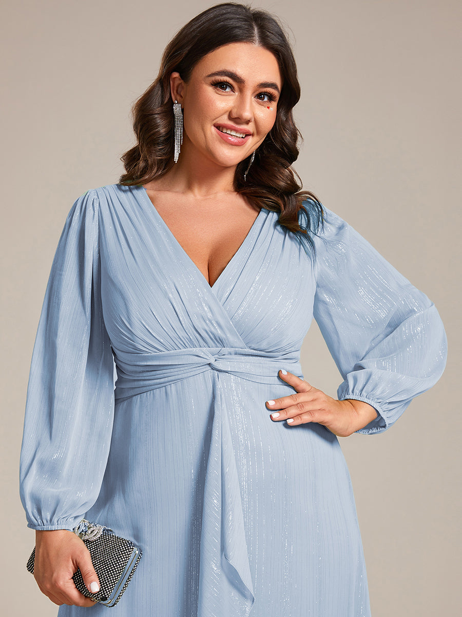 Robe d'invit¡§| de mariage trap¡§¡§ze en mousseline fluide ¡§¡è encolure ronde et longueur au genou #farbe_Himmelblau