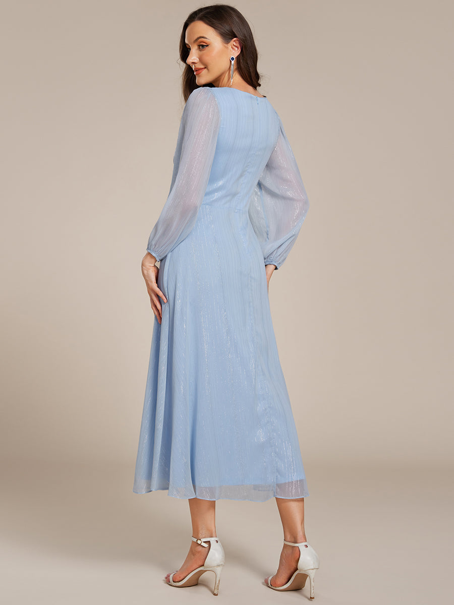 Robe d'invit¡§| de mariage trap¡§¡§ze en mousseline fluide ¡§¡è encolure ronde et longueur au genou #farbe_Himmelblau