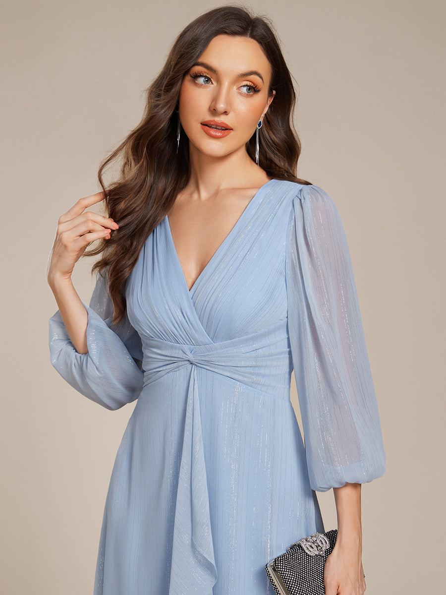 Robe d'invit¡§| de mariage trap¡§¡§ze en mousseline fluide ¡§¡è encolure ronde et longueur au genou #farbe_Himmelblau