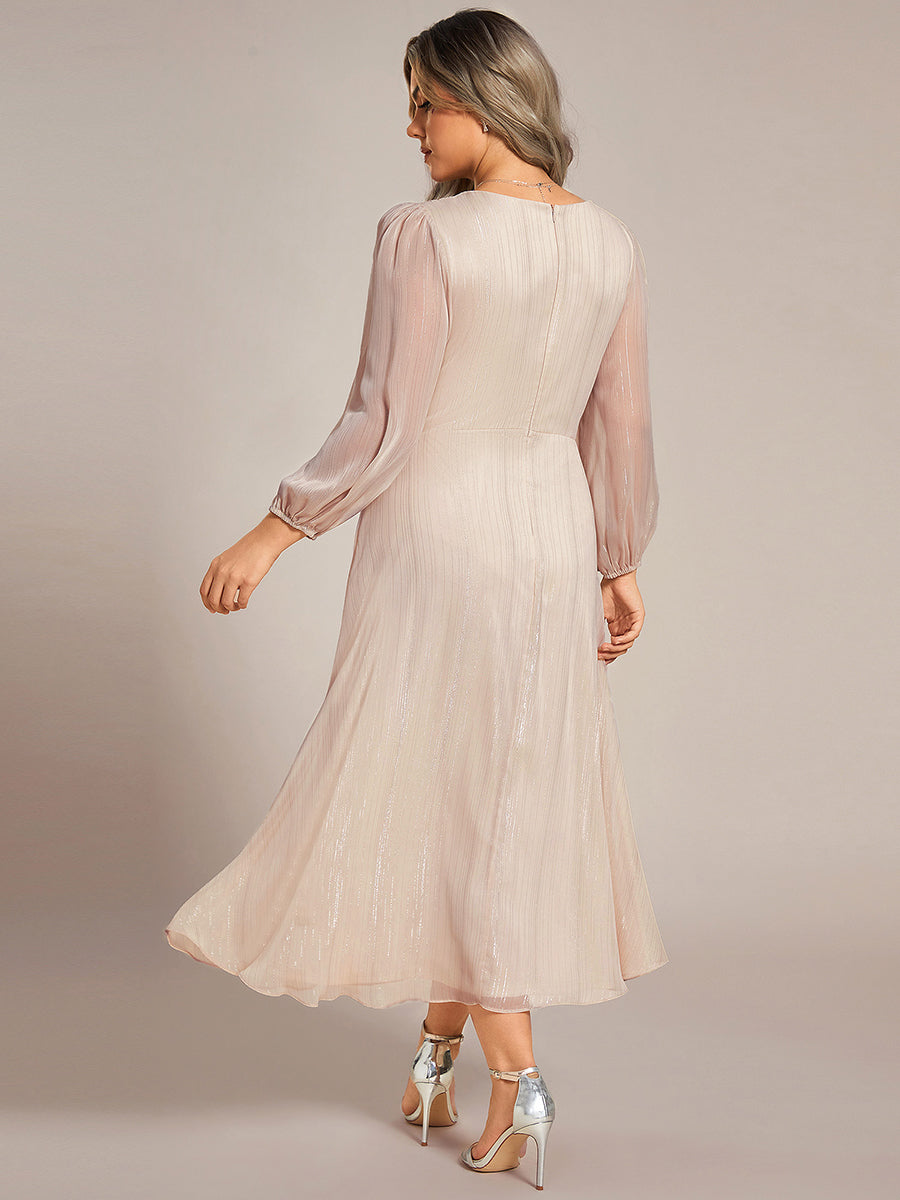 Robe d'invit¡§| de mariage trap¡§¡§ze en mousseline fluide ¡§¡è encolure ronde et longueur au genou #farbe_Champagner