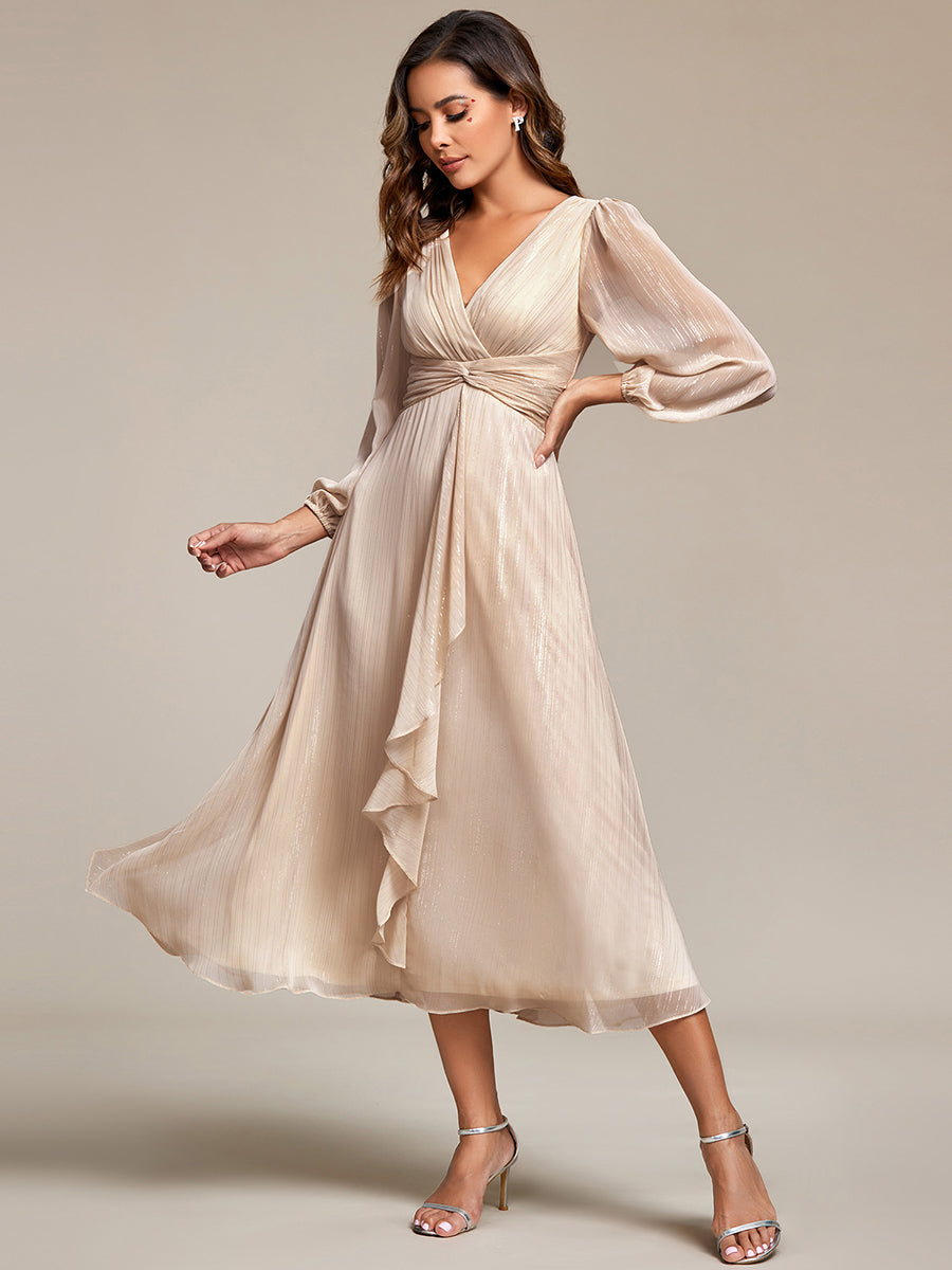 Robe d'invit¡§| de mariage trap¡§¡§ze en mousseline fluide ¡§¡è encolure ronde et longueur au genou #farbe_Champagner