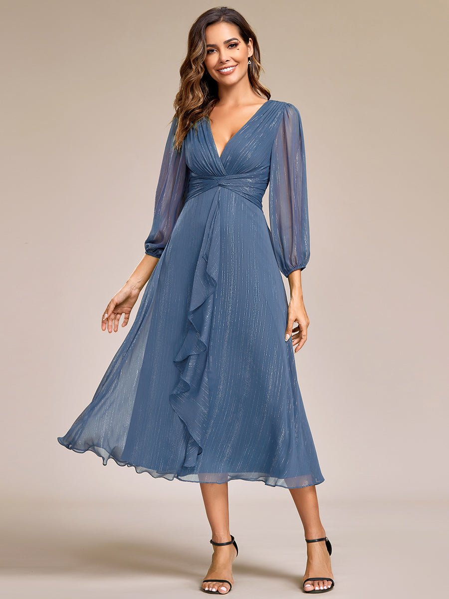Robe d'invit¡§| de mariage trap¡§¡§ze en mousseline fluide ¡§¡è encolure ronde et longueur au genou #farbe_Taubenblau