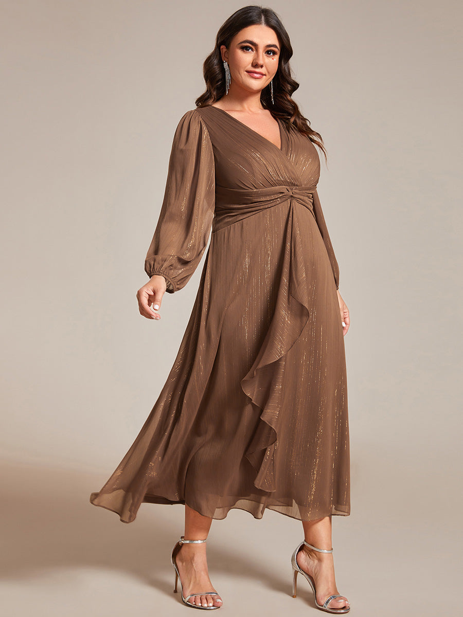 Robe d'invit¡§| de mariage trap¡§¡§ze en mousseline fluide ¡§¡è encolure ronde et longueur au genou #farbe_Emperador
