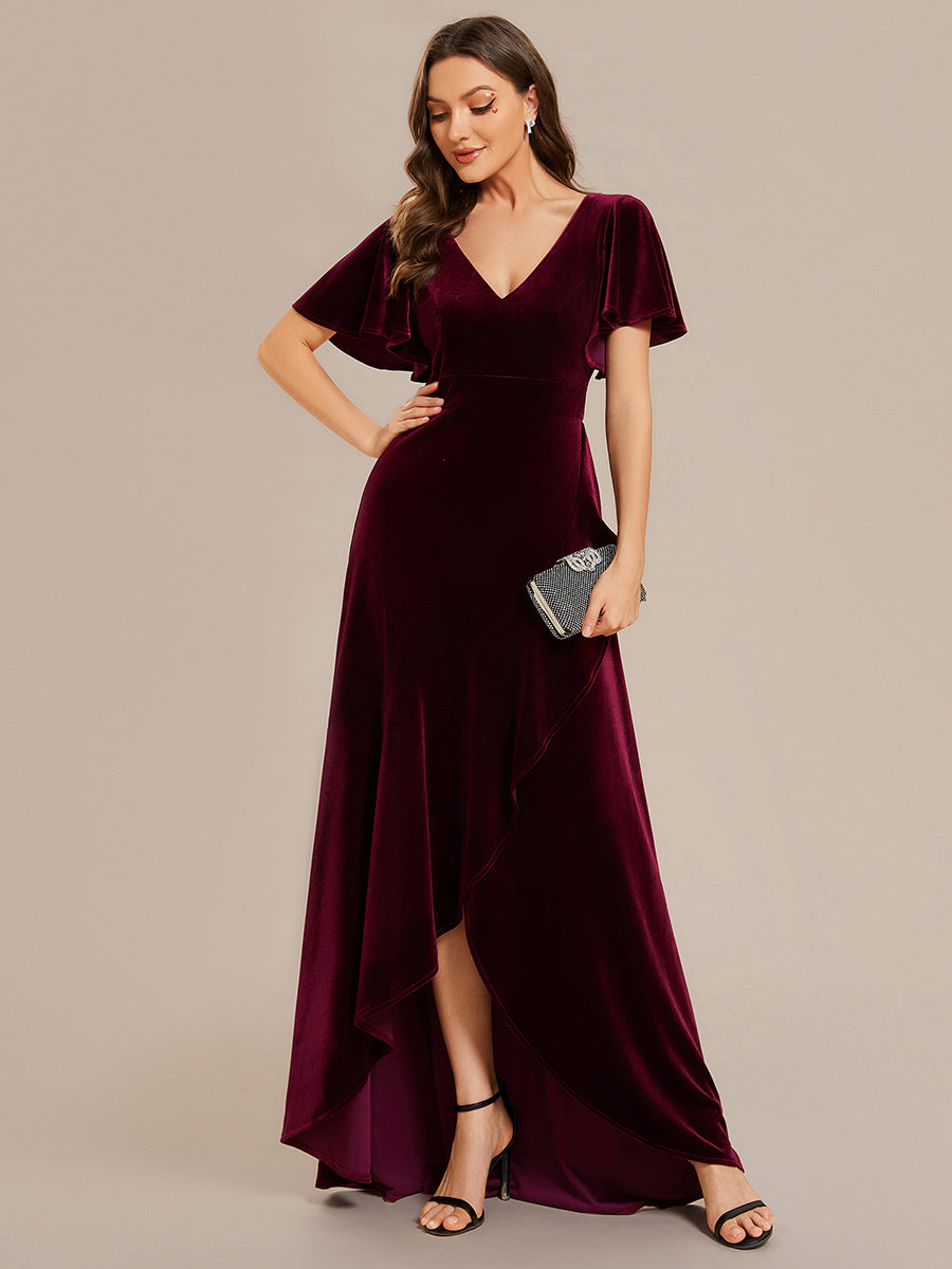 Hoch-Tief V-Ausschnitt A-Linie Samt Kleid Mit Rüschendetails #Farbe_Burgunderrot