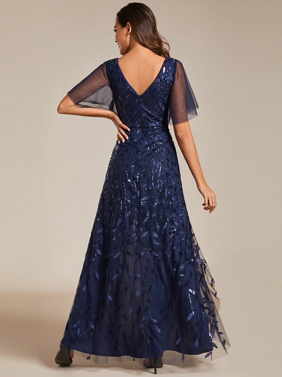 Maxilänge, V-Ausschnitt, asymmetrischer Saum, Pailletten-Kleid mit tiefem V-Ausschnitt und funkelnden Details#Farbe_Marineblau