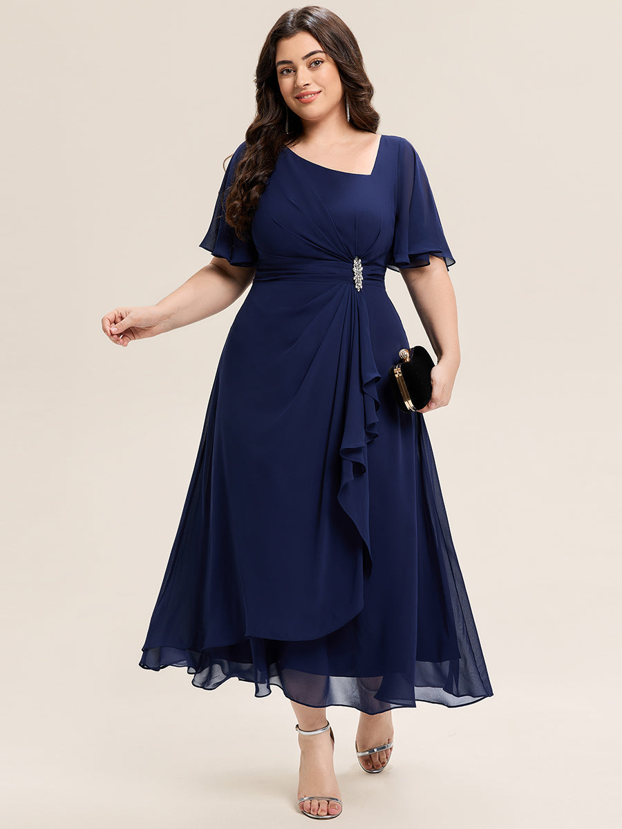 Abendkleid mit Volantärmeln und Strass-Details aus Chiffon abendkleid #Farbe_Marineblau
