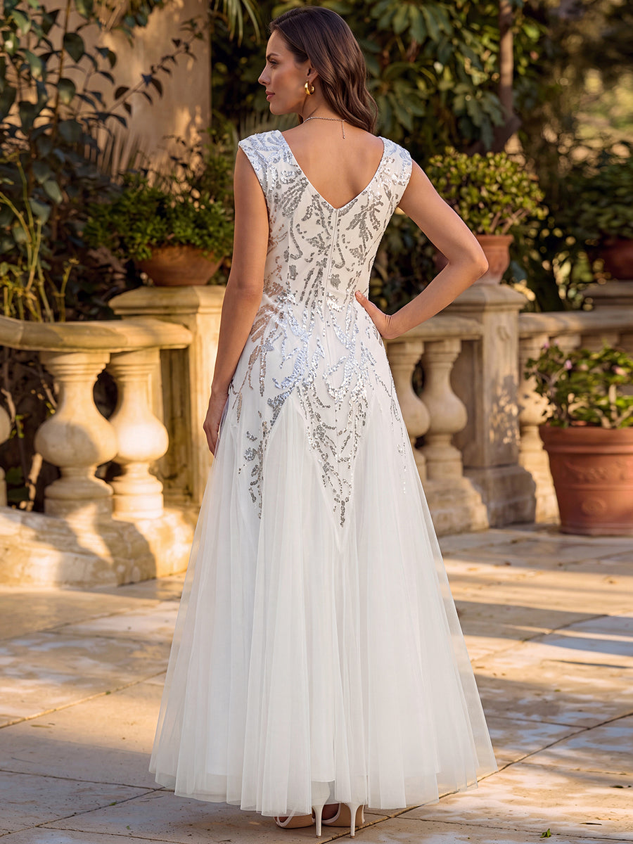 Bodenlanger V-Ausschnitt A-Linie Pailletten Kleid Mit Besticktem Blumenmuster #Farbe_Weiß