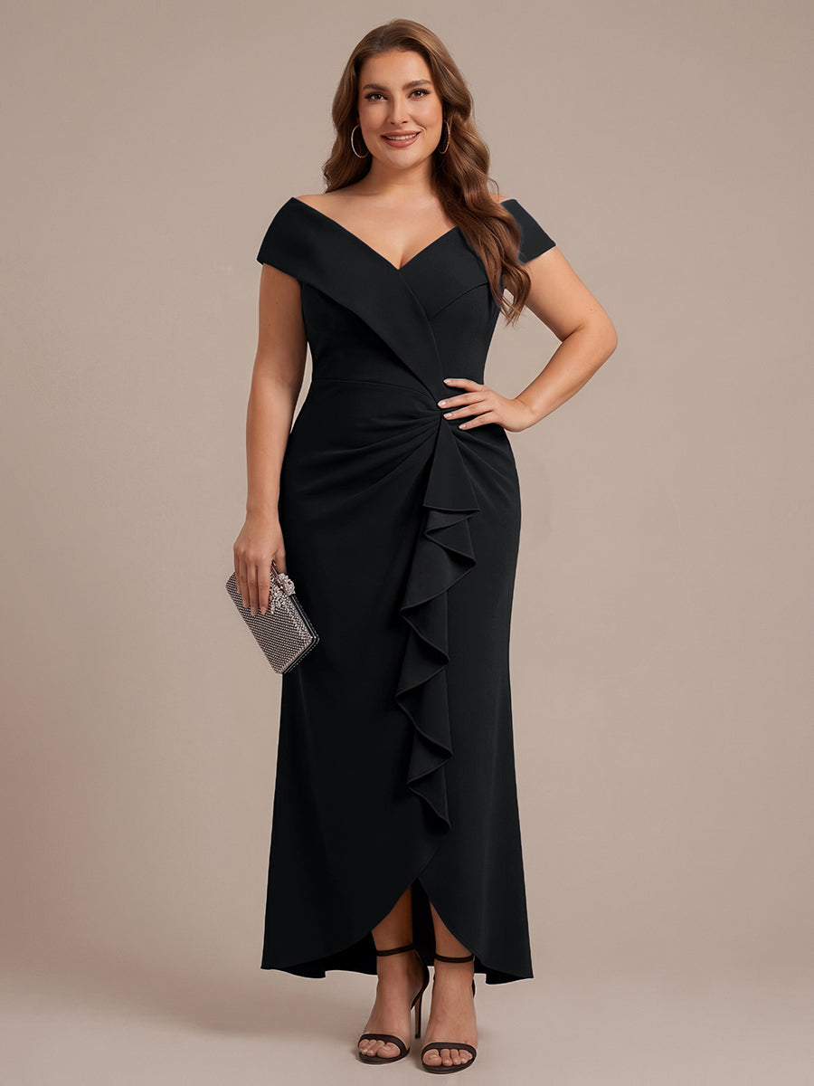 Asymmetrischer Saum V-Ausschnitt Meerjungfrau Kleid Aus Krepp Schlitz Volants #Farbe_Schwarz
