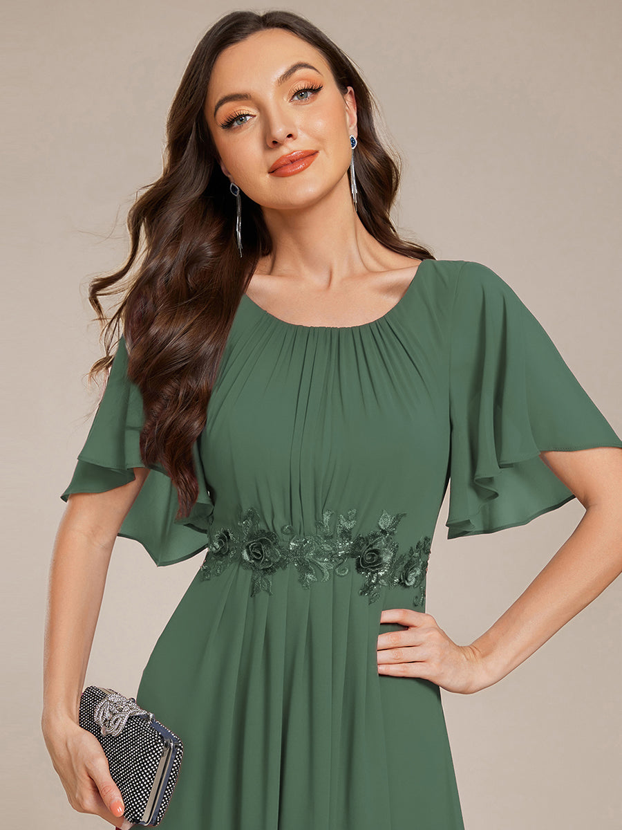Bodenlanger A-Linien Chiffonkleid Mit Raffung Blumenmuster Und Applikationen #Farbe_Eukalyptus