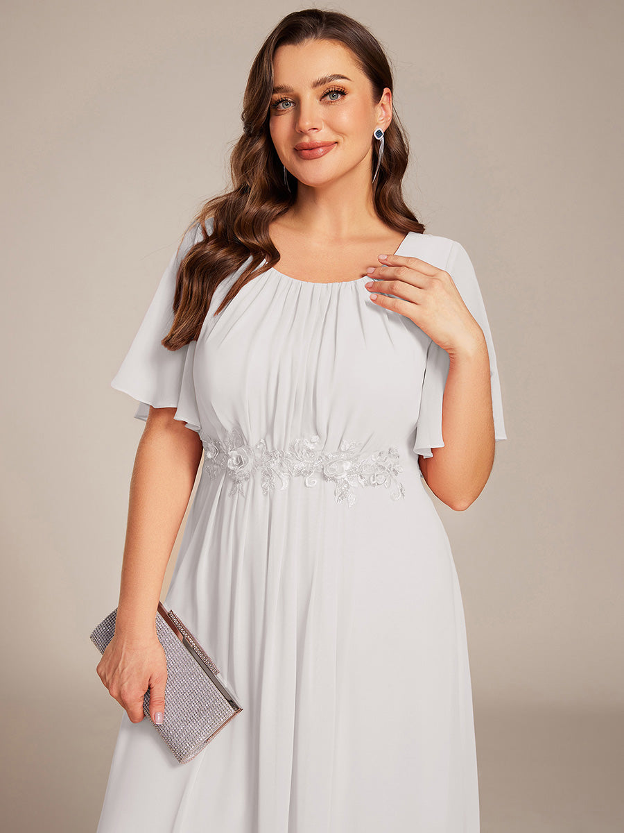 Bodenlanger A-Linien Chiffonkleid Mit Raffung Blumenmuster Und Applikationen #Farbe_Weiß