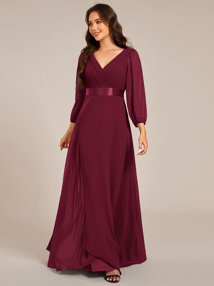Funkelndes Abendkleid in A-Linie mit Empire-Taille und langen ?rmeln #farbe_Burgunderrot