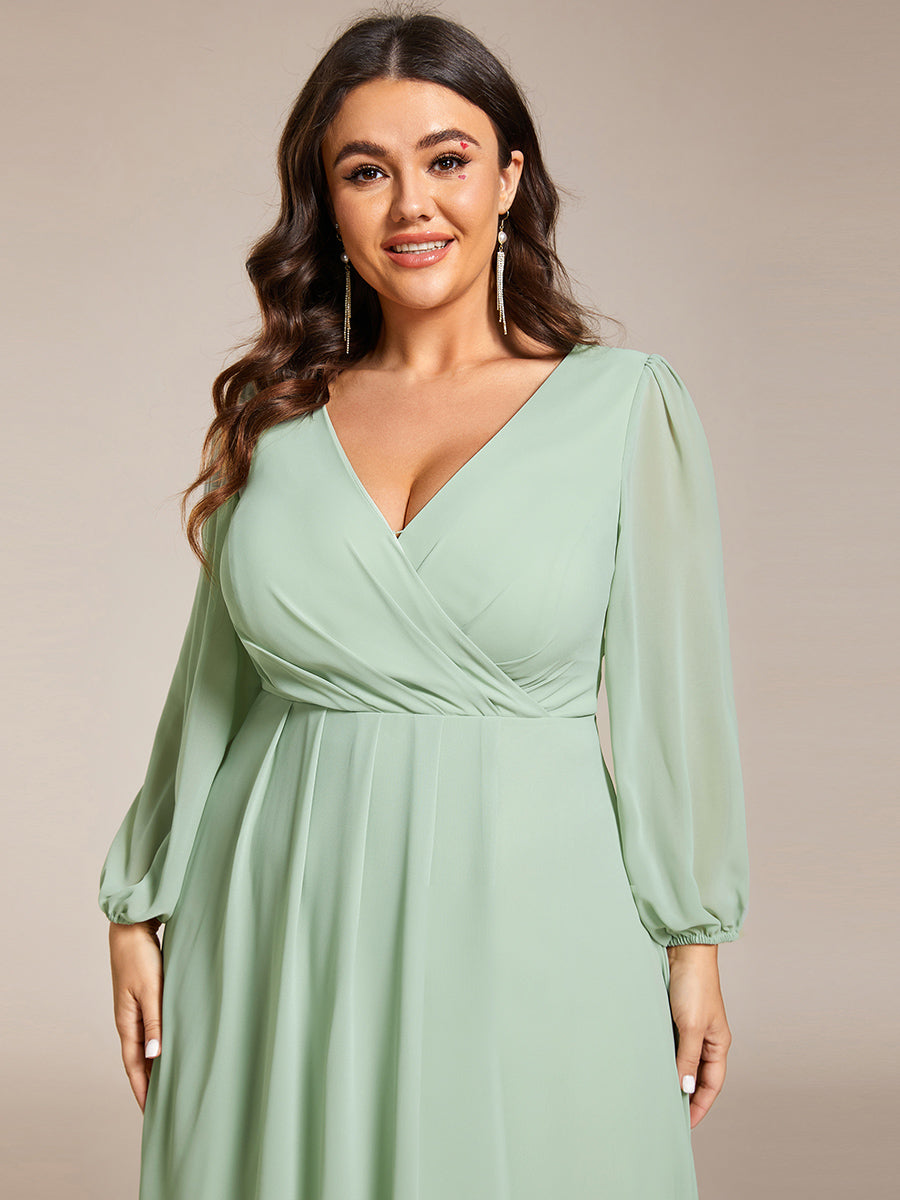 Robe d'invit¨¦ de mariage trap¨¨ze en mousseline fluide ¨¤ encolure ronde et longueur au genou #farbe_Mintgrün