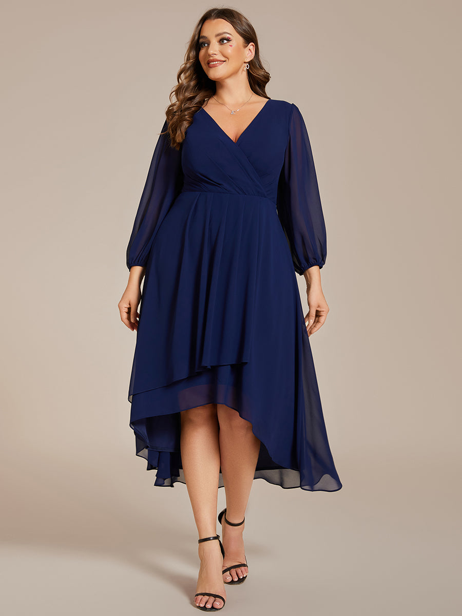 Robe d'invit¨¦ de mariage trap¨¨ze en mousseline fluide ¨¤ encolure ronde et longueur au genou #farbe_Marineblau