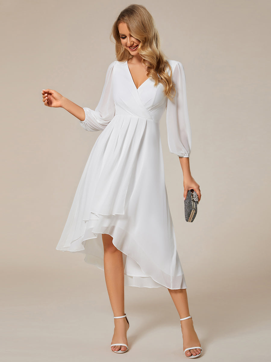 Robe d'invit¨¦ de mariage trap¨¨ze en mousseline fluide ¨¤ encolure ronde et longueur au genou #farbe_Weiß