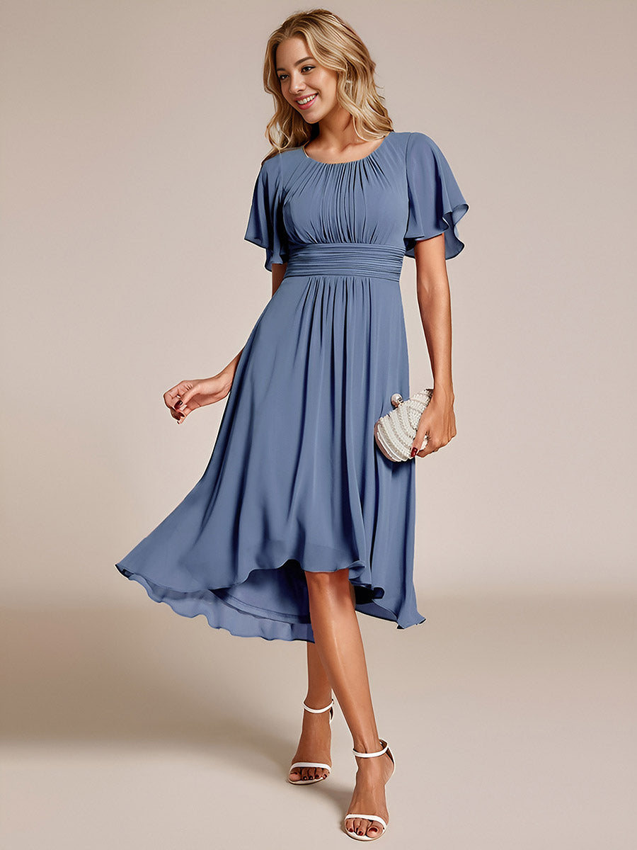 Robe d'invit¨¦ de mariage trap¨¨ze en mousseline fluide ¨¤ encolure ronde et longueur au genou #farbe_Taubenblau