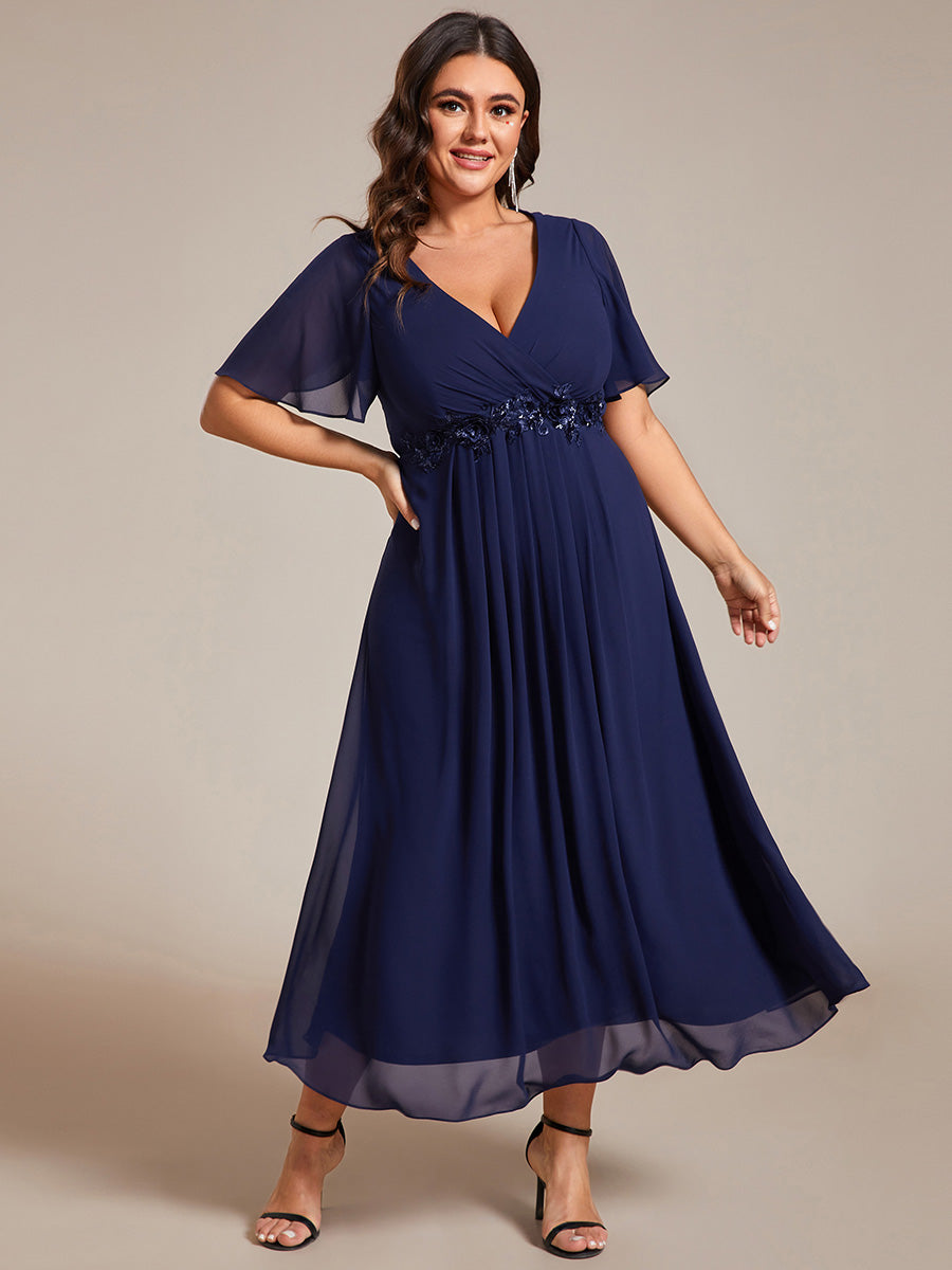 Midi Länge V-Ausschnitt A-Linie Chiffon Kleid Mit Applikationen Und Raffung Details Kleid #Farbe_Marineblau