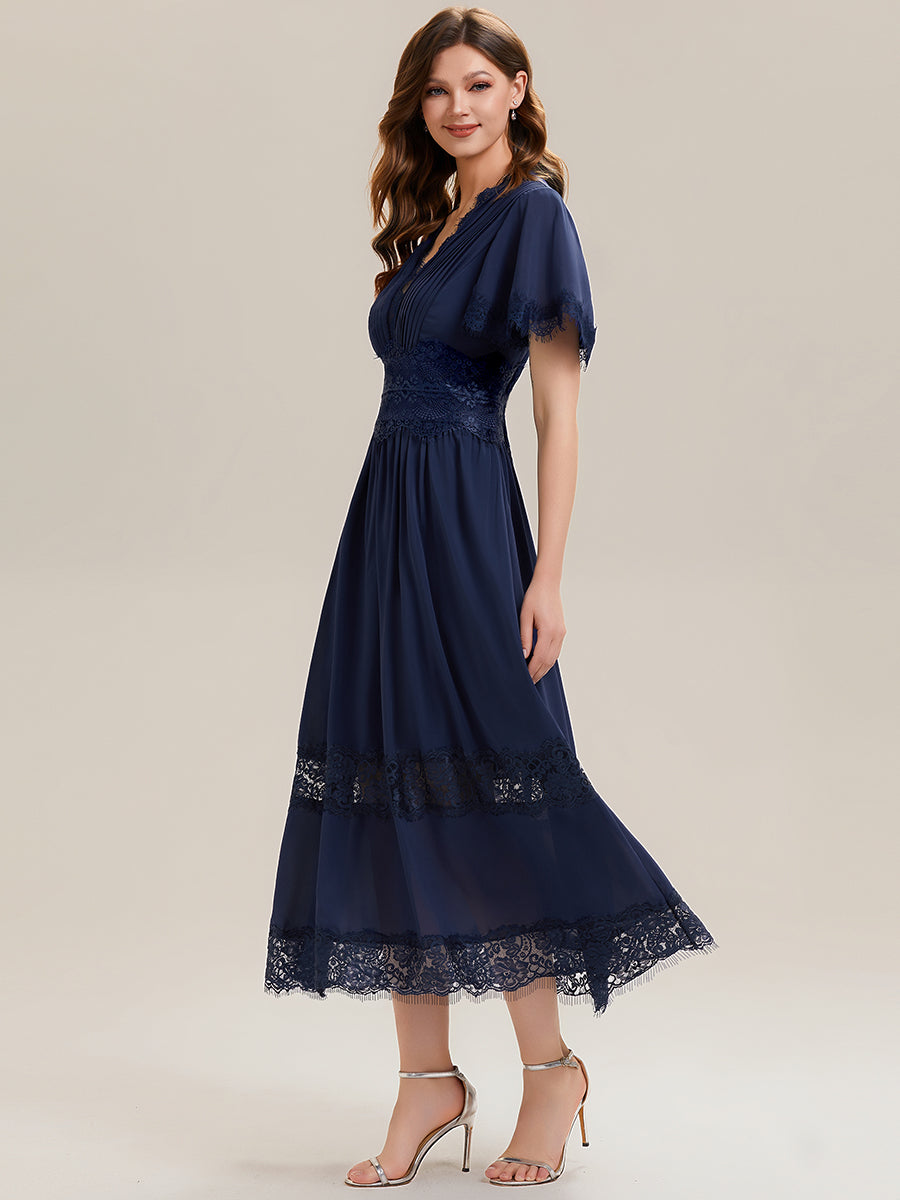 Tea L?nge V-Ausschnitt A-Linie Chiffon Kleid Mit Falten Design Und Cut-Out Detail #Farbe_Marineblau