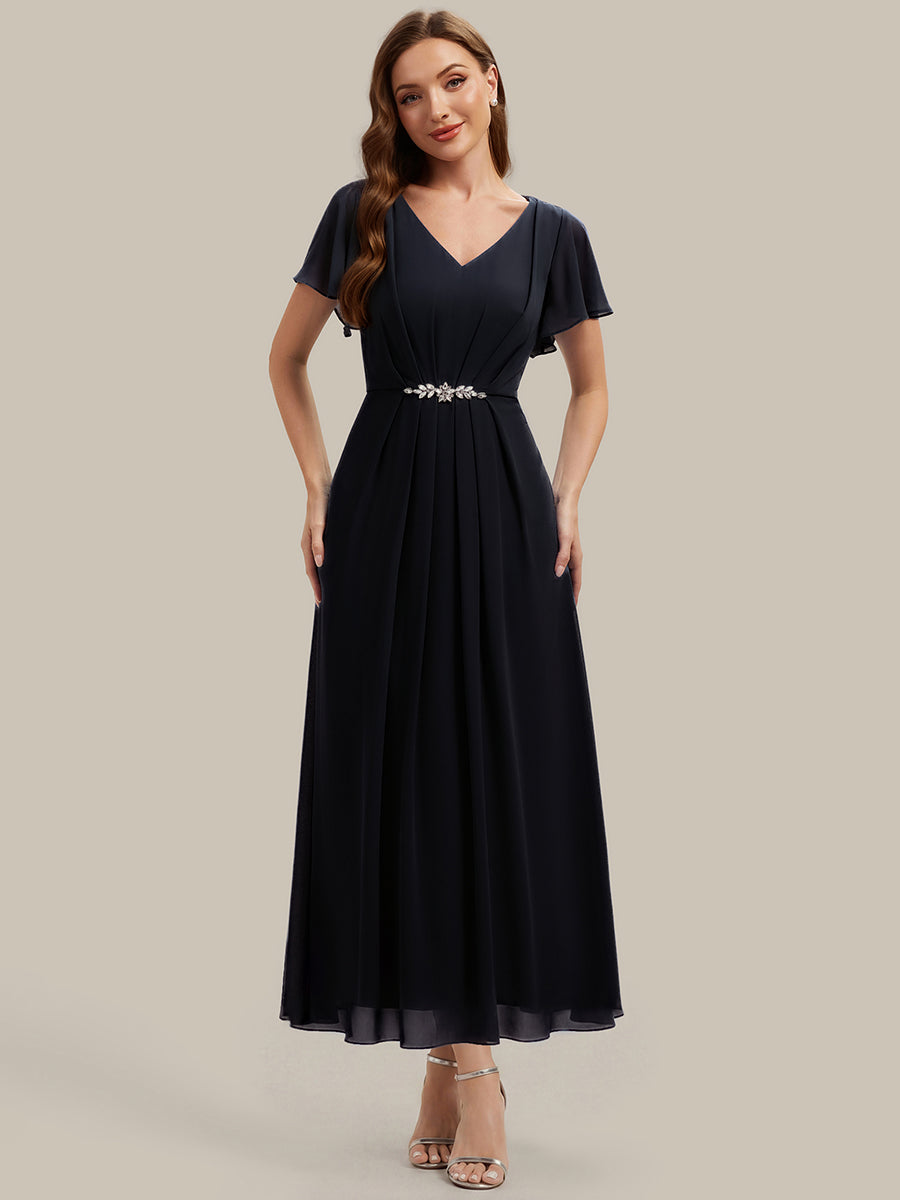 Kn?chellang V-Ausschnitt A-Line Chiffon Kleid R¨¹schendetails Strassverzierungen #Farbe_Schwarz