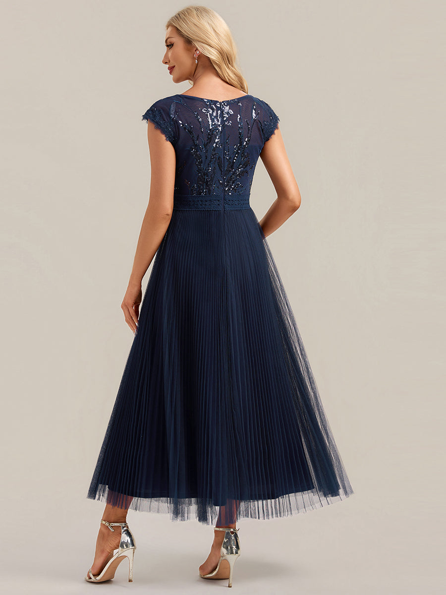 Tea L?nge Rundhals A Linie Pailletten Kleid Mit Sonnenstrahlen Falten Und Durchsichtigen Details Kleid #Farbe_Marineblau