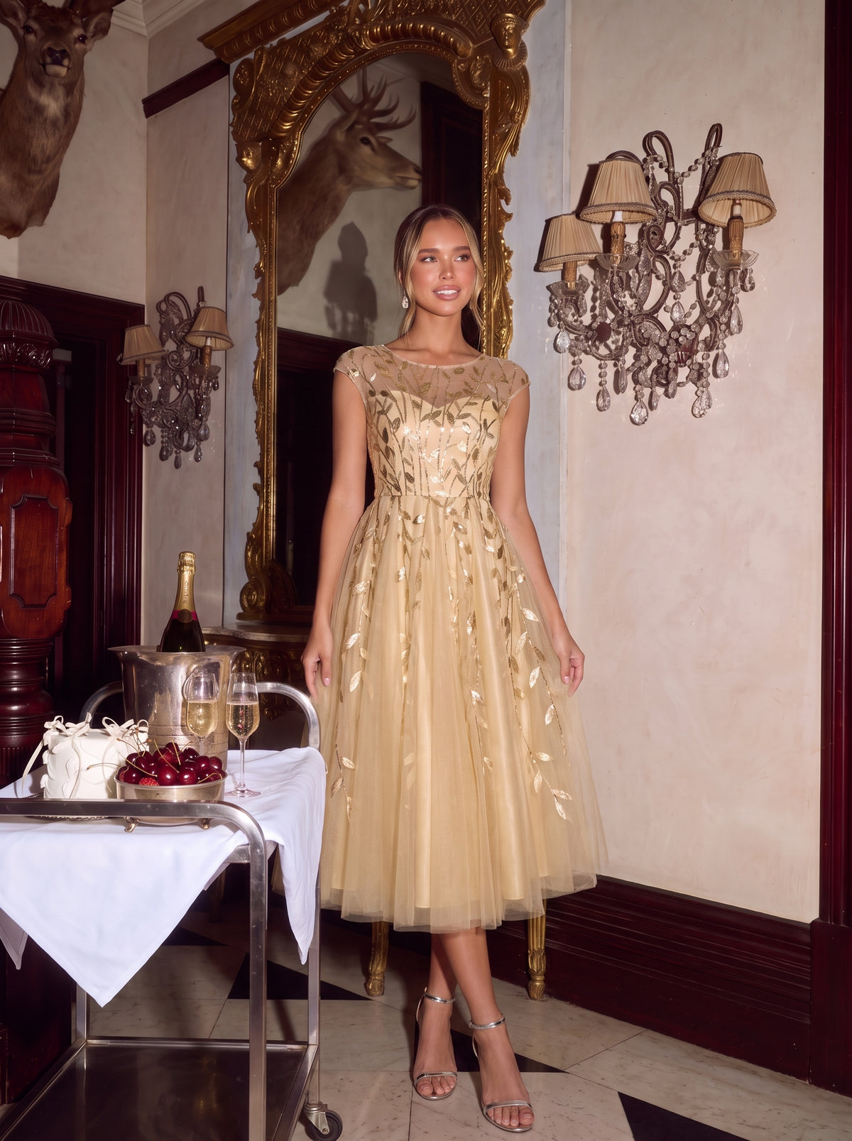 Tea L?nge A Linie Kleid Mit Rundhalsausschnitt Transparente Gestaltung Und Pailletten Kleid #Farbe_Gold