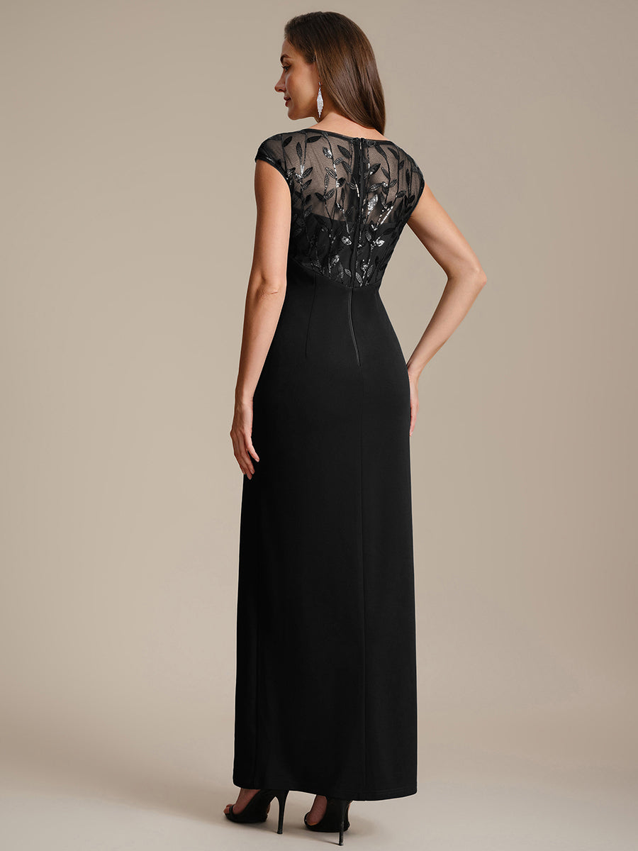 Maxi Asymmetrisches Bodycon Krepp Kleid Mit Oberschenkel Hohem Schlitz Und Pailletten Details Kleid #Farbe_Schwarz