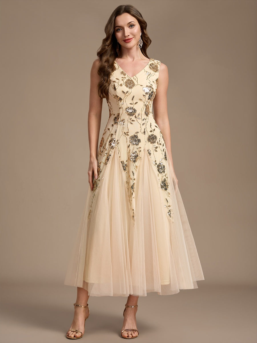Ärmelloses Paillettenkleid mit Perlenstickerei und V-Ausschnitt hochzeitsgastkleid #Farbe_Gold