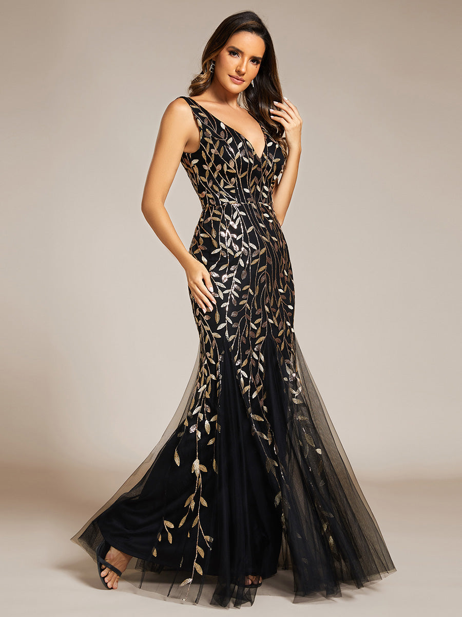 Aermelloses Abendkleid mit doppeltem V-Ausschnitt #Farbe_Schwarz & Gold