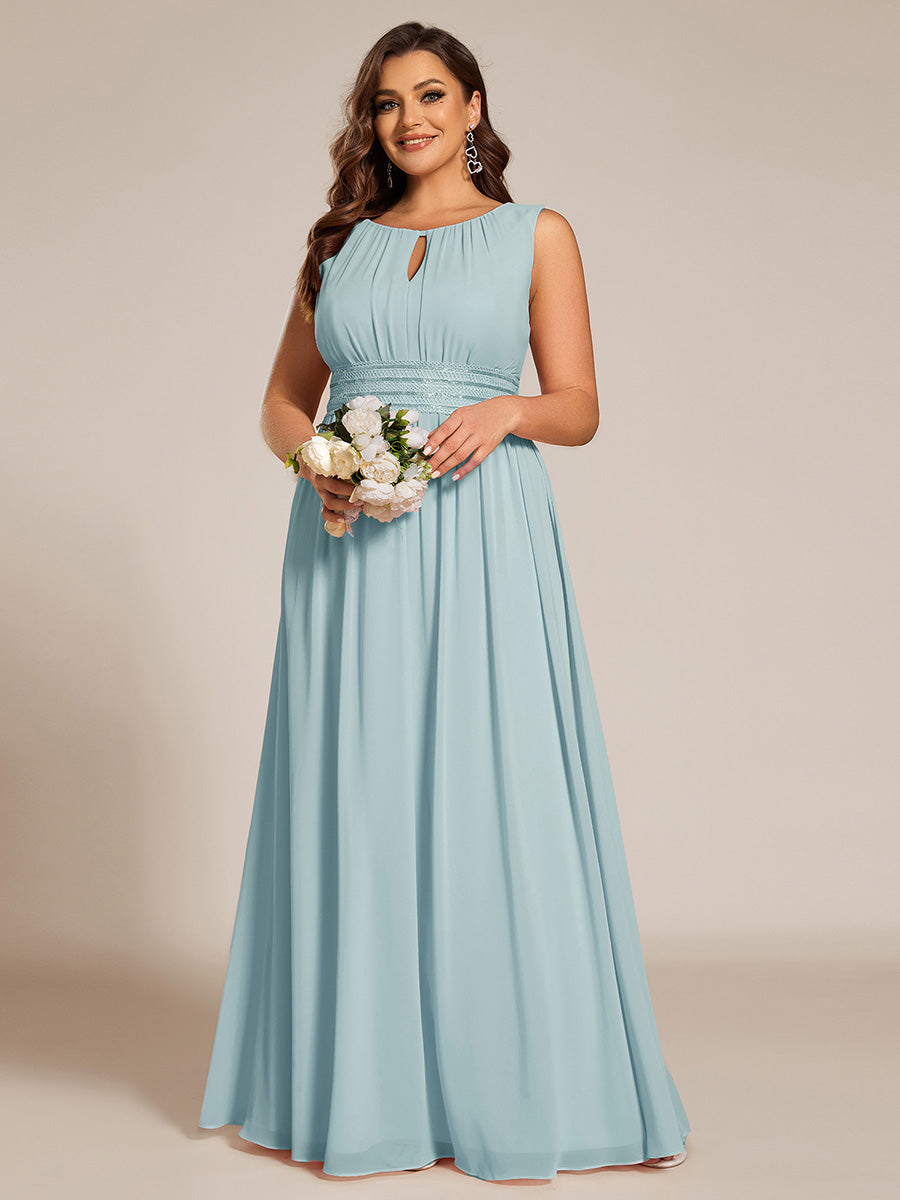 Bodenlanger A-Linien Chiffon Kleid Mit Rundhalsausschnitt Und Bestickten Details #Farbe_Himmelblau