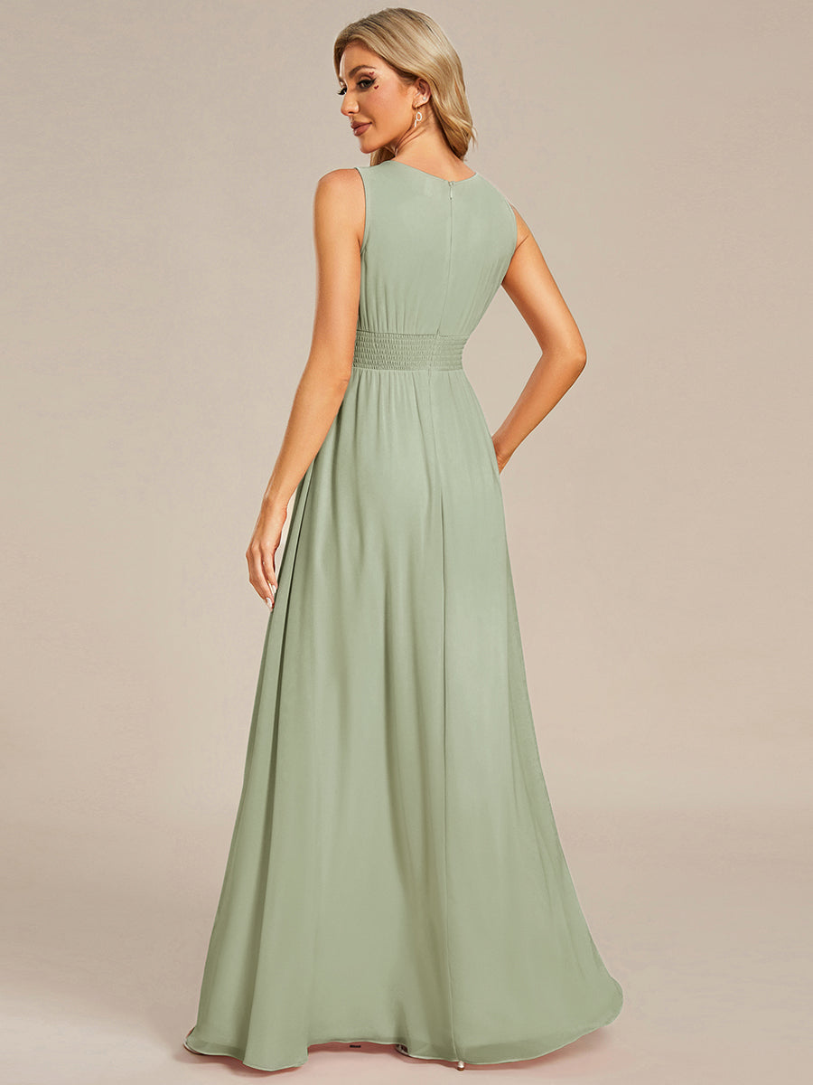 Bodenlanger A-Linien Chiffon Kleid Mit Rundhalsausschnitt Und Bestickten Details #Farbe_Mintgrün