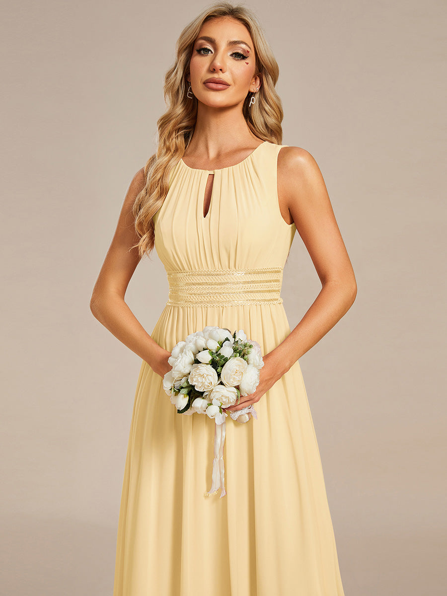Bodenlanger A-Linien Chiffon Kleid Mit Rundhalsausschnitt Und Bestickten Details #Farbe_Gelb