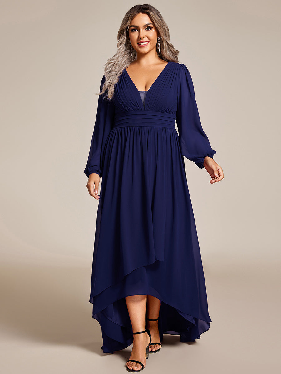 Robe d'invit¡§| de mariage trap¡§¡§ze en mousseline fluide ¡§¡è encolure ronde et longueur au genou #farbe_Marineblau