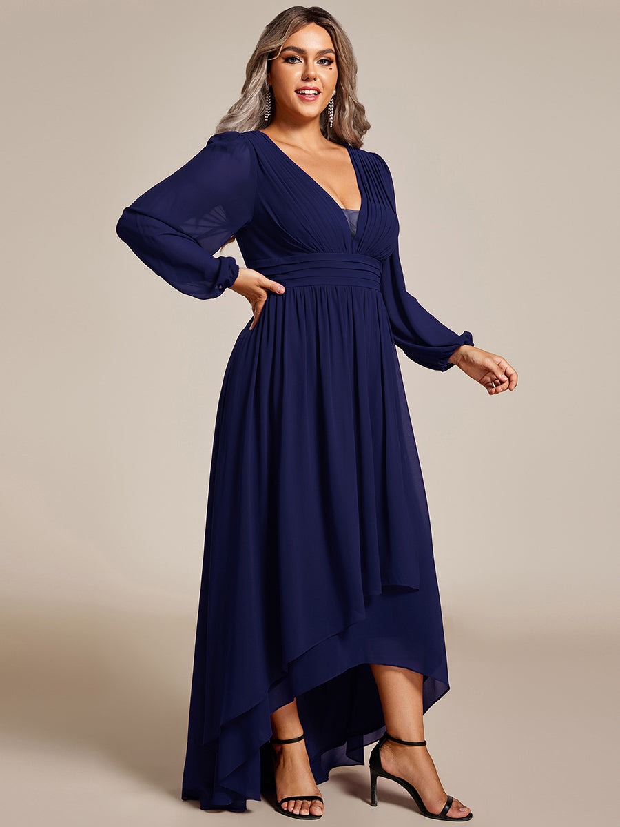 Robe d'invit¡§| de mariage trap¡§¡§ze en mousseline fluide ¡§¡è encolure ronde et longueur au genou #farbe_Marineblau