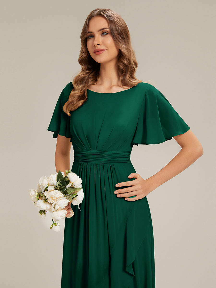 High-Low Chiffon Kleid Mit Rundhalsausschnitt Asymmetrischem Saum Gerüschten Und Rüschen Details Faltenoptik #Farbe_Dunkelgrün