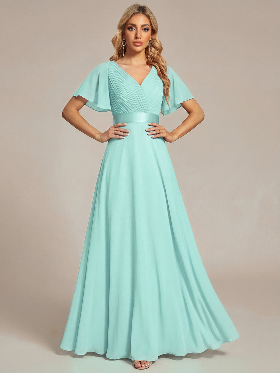 Langes Brautjungfernkleid mit Empire-Taille und kurzen, flatternden Ärmeln #Farbe_Pastellblau