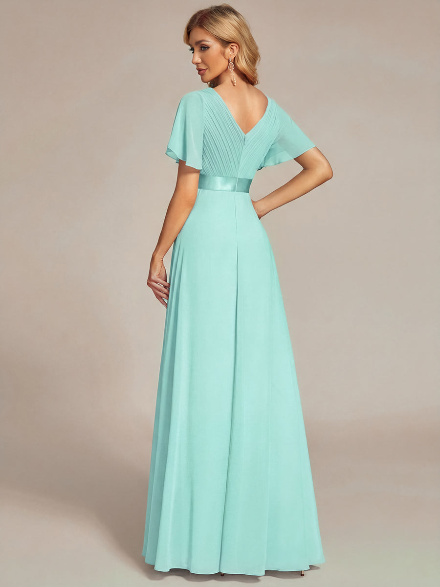 Langes Brautjungfernkleid mit Empire-Taille und kurzen, flatternden Ärmeln #Farbe_Pastellblau