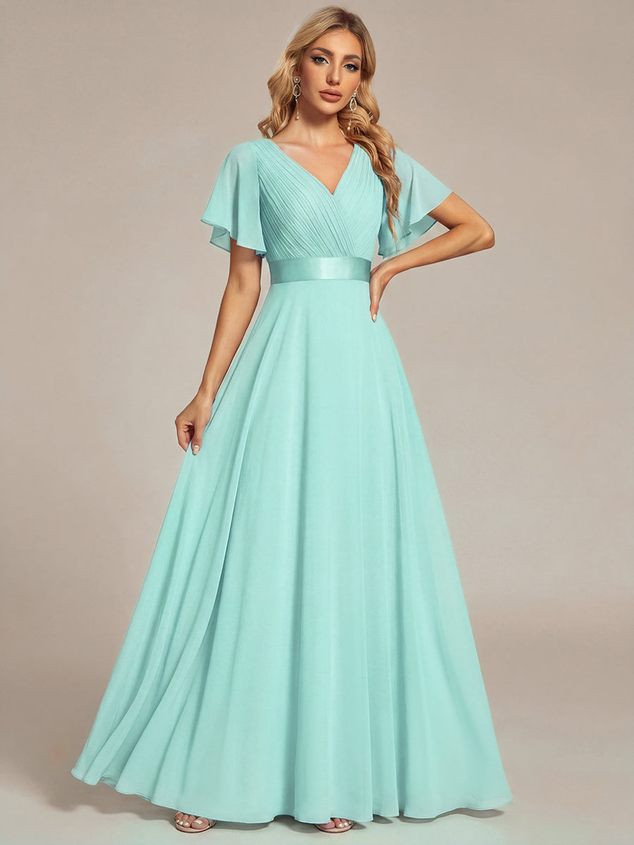 Langes Brautjungfernkleid mit Empire-Taille und kurzen, flatternden Ärmeln #Farbe_Pastellblau