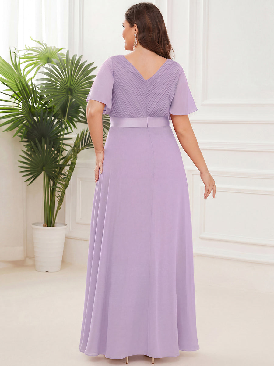 Langes Brautjungfernkleid mit Empire-Taille und kurzen, flatternden Ärmeln #Farbe_Mattflieder