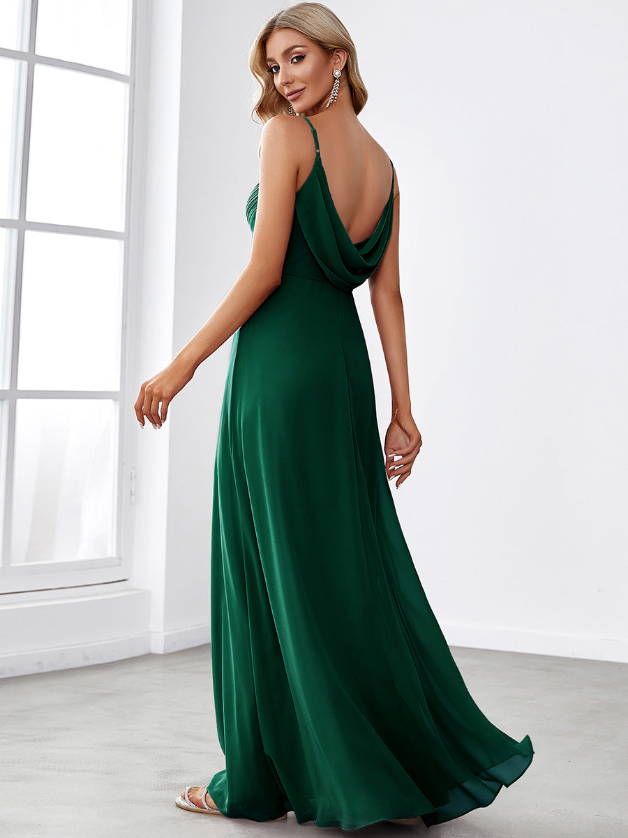 Brautjungfernkleid mit V-Ausschnitt schmalen Trägern und bodenlangem Rock #Farbe_Dunkelgrün