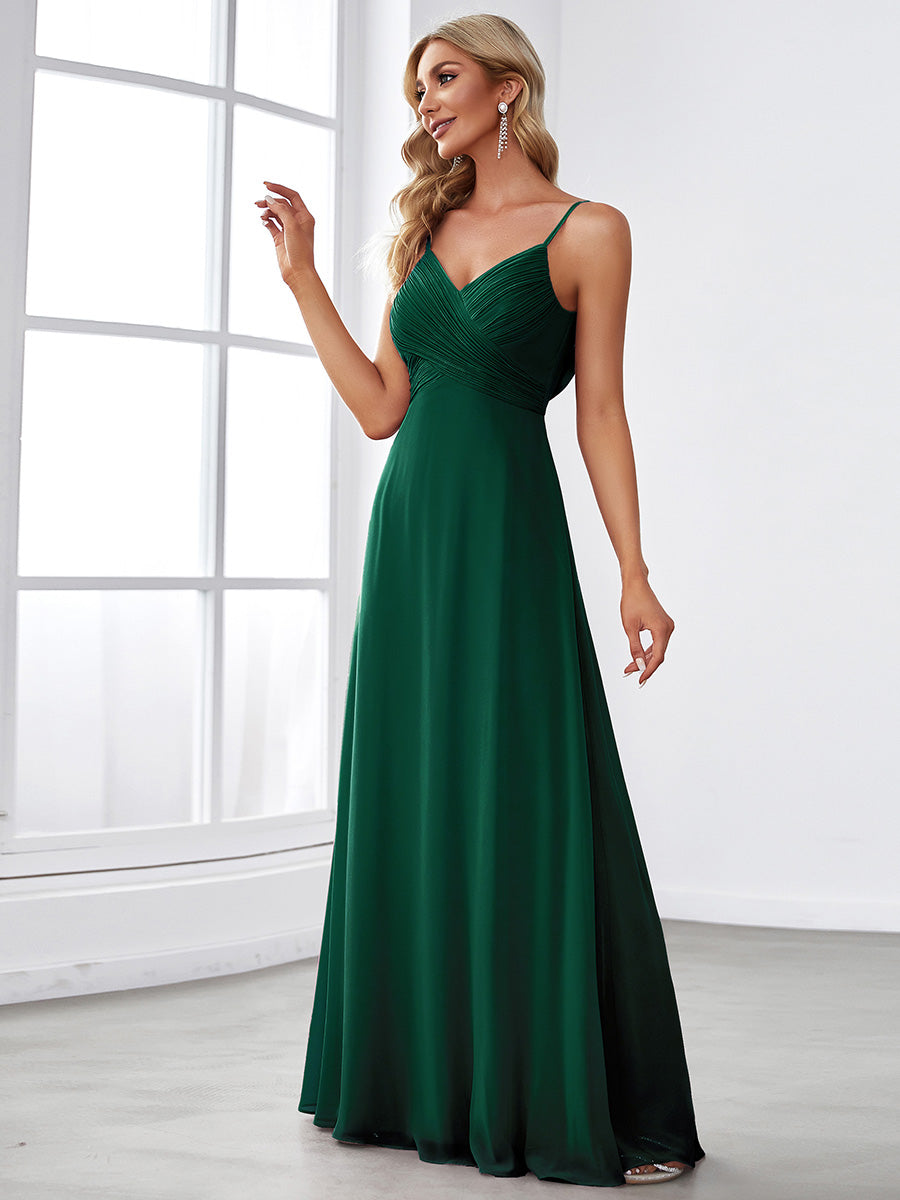 Brautjungfernkleid mit V-Ausschnitt schmalen Trägern und bodenlangem Rock #Farbe_Dunkelgrün