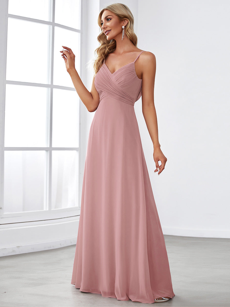 Brautjungfernkleid mit V-Ausschnitt schmalen Trägern und bodenlangem Rock #Farbe_Altrosa