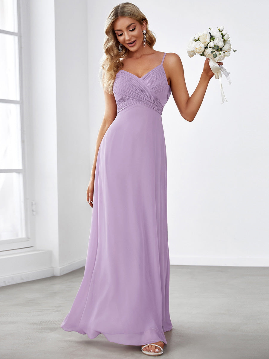 Brautjungfernkleid mit V-Ausschnitt schmalen Trägern und bodenlangem Rock #Farbe_Mattflieder