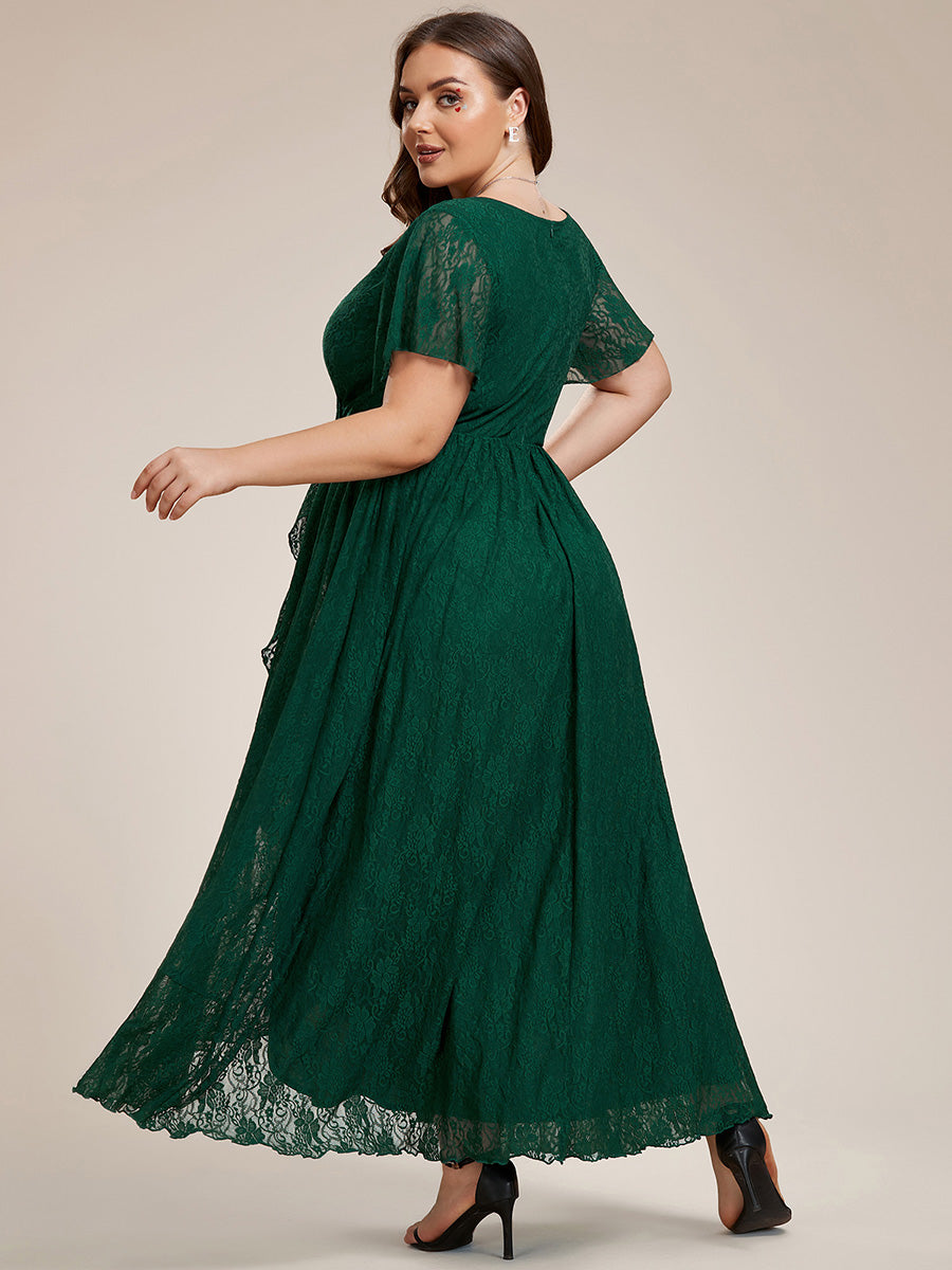 Größe Nach Maß Kurzärmliges Spitzen-Abendkleid in A-Linie mit Rüschen und V-Ausschnitt #farbe_Dunkelgrün