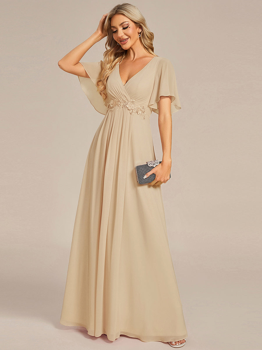 Funkelndes Abendkleid in A-Linie mit Empire-Taille und langen ?rmeln #farbe_Champagner