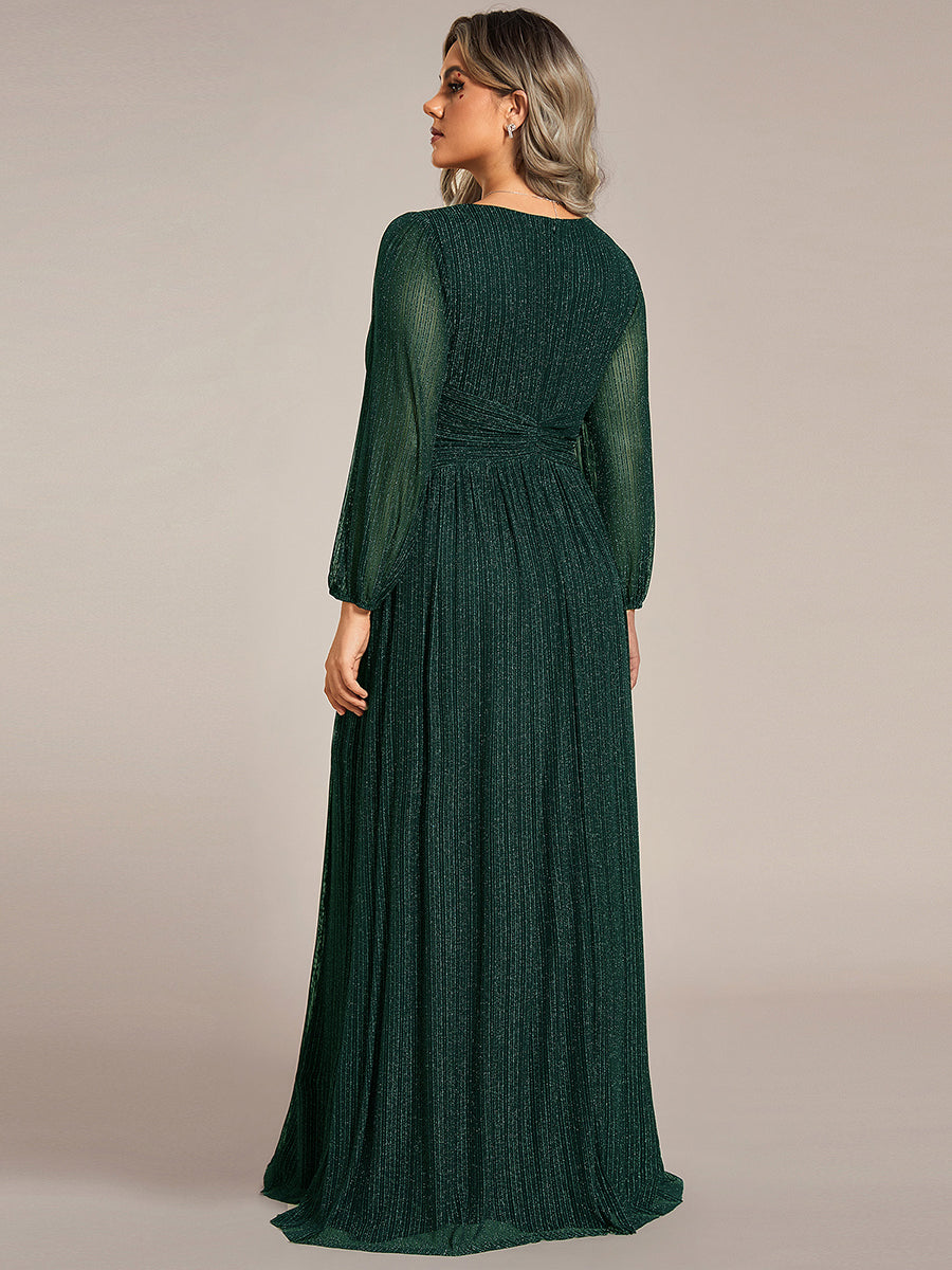 Funkelndes Abendkleid in A-Linie mit Empire-Taille und langen Ärmeln #farbe_Dunkelgrün