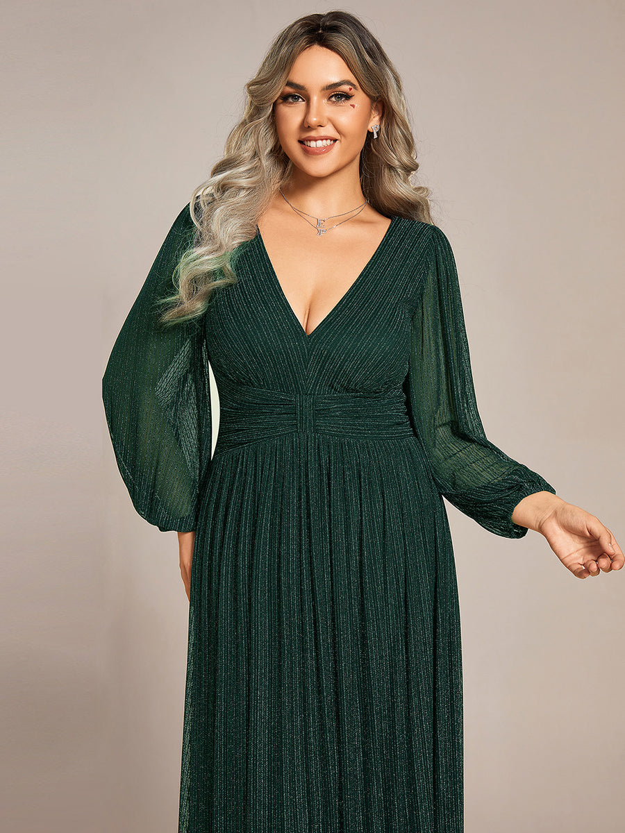 Funkelndes Abendkleid in A-Linie mit Empire-Taille und langen Ärmeln #farbe_Dunkelgrün
